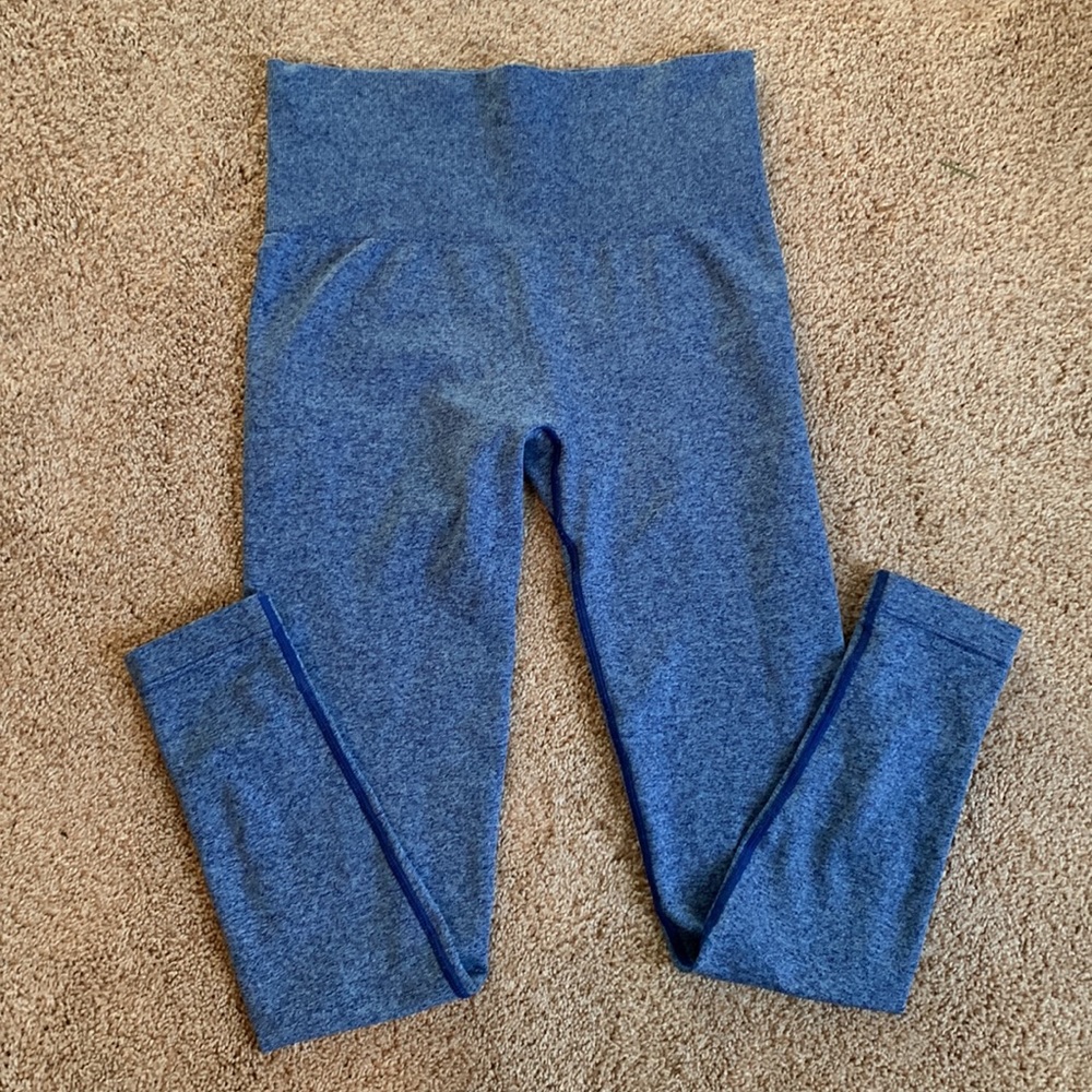 EUC ECHT Women’s Arise Key seamless leggings, sky blue, small